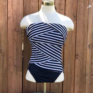 Miraclesuit swimsuit strapless size 8